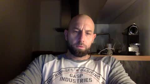 Thomas Fit online show from February 3, 8:13 pm