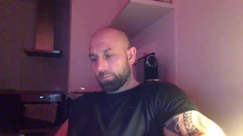 Thomas Fit online show from February 6, 7:07 pm