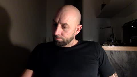 Thomas Fit online show from March 11, 9:37 pm