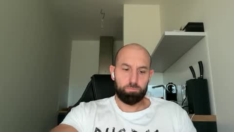 Thomas Fit online show from October 5, 4:05 pm