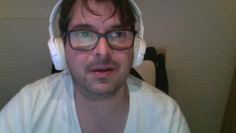 Snapshot of tomsterboys chatting on February 20, 10:32 pm SandroLickYouCrazy online show from February 20, 10:32 pm
