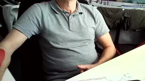 Snapshot of tomtom02029 chatting on January 20, 1:00 pm Tom online show from January 20, 1:00 pm