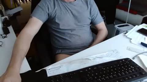 Tom online show from March 12, 4:24 pm