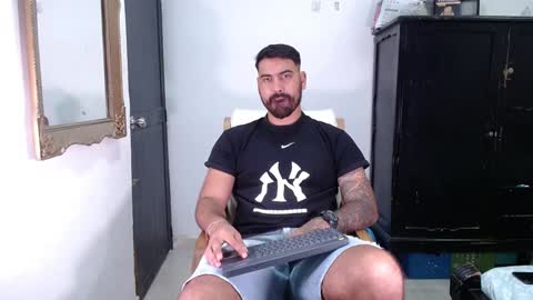 Tomas jhonson online show from January 26, 9:29 pm