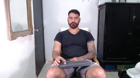 Tomas jhonson online show from January 29, 5:45 pm