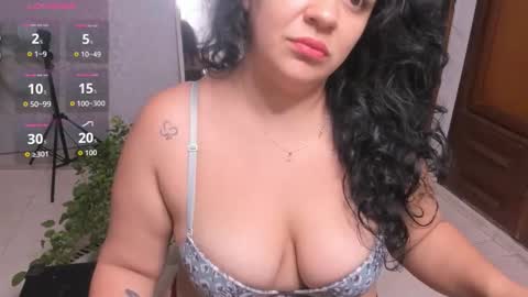 lady blue online show from November 22, 10:47 am