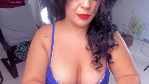 lady blue online show from March 10, 12:15 am