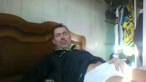 Snapshot of tonio1972 chatting on November 4, 12:04 pm tonio1972 online show from November 4, 12:04 pm