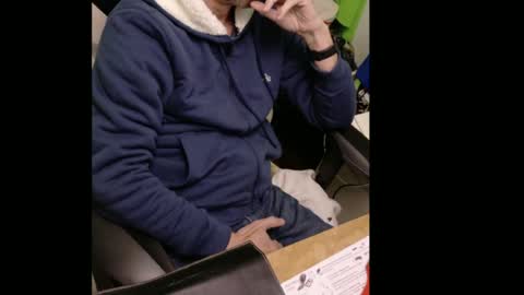 Snapshot of tontin69 chatting on June 26, 3:22 am tontin69 online show from June 26, 3:22 am