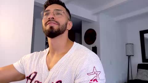 tony muscle1 online show from January 12, 7:52 pm