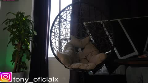 Snapshot of tony_newmen chatting on January 16, 9:19 pm tony online show from January 16, 9:19 pm