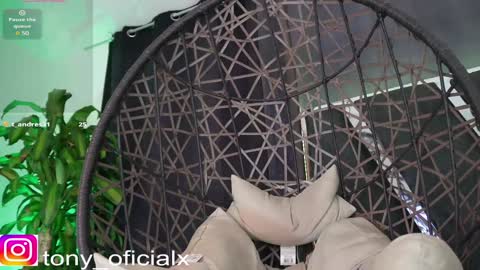 Snapshot of tony_newmen chatting on January 23, 1:19 am tony online show from January 23, 1:19 am