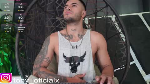 Snapshot of tony_newmen chatting on February 2, 11:19 am tony online show from February 2, 11:19 am