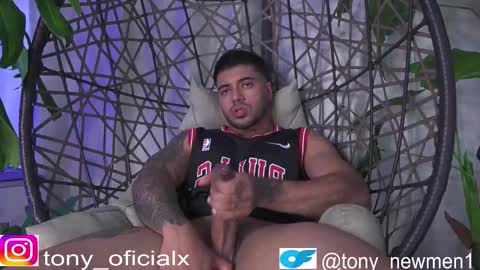 Snapshot of tony_newmen chatting on October 15, 9:15 pm tony online show from October 15, 9:15 pm