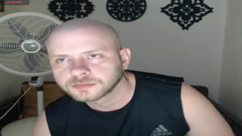 Snapshot of tony_white_7 chatting on July 22, 12:46 am TONY online show from July 22, 12:46 am