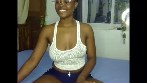 Snapshot of tonya_tash7 chatting on September 24, 2:31 pm tonya tash7 online show from September 24, 2:31 pm