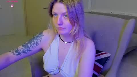 Tonya online show from July 8, 1:32 am