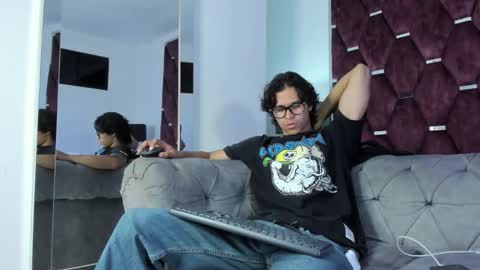 Tony Benedetti online show from March 5, 8:16 pm