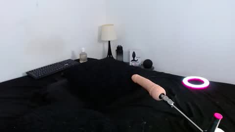 Tony online show from December 17, 11:44 pm