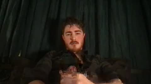 Snapshot of tonydigitt chatting on December 18, 8:20 am tonyd online show from December 18, 8:20 am