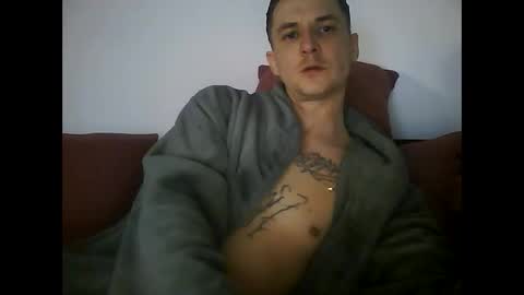 tonystrawberry online show from February 22, 4:46 am