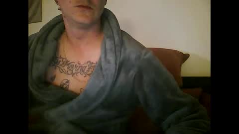 Snapshot of tonystrawberry chatting on April 30, 11:53 pm tonystrawberry online show from April 30, 11:53 pm