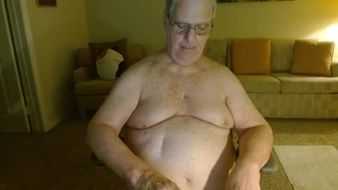 Snapshot of tonysview12000 chatting on October 26, 12:38 am tonysview12000 online show from October 26, 12:38 am