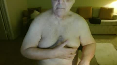 Snapshot of tonysview12000 chatting on November 12, 12:00 am tonysview12000 online show from November 12, 12:00 am