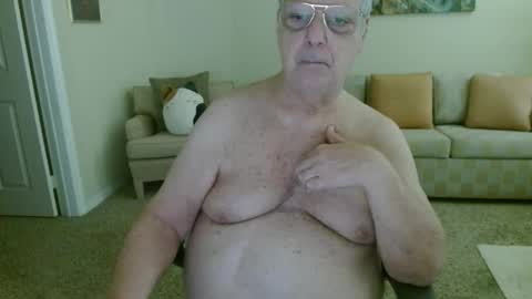 Snapshot of tonysview12000 chatting on February 5, 8:35 pm tonysview12000 online show from February 5, 8:35 pm