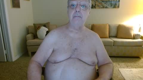 Snapshot of tonysview12000 chatting on February 19, 7:54 pm tonysview12000 online show from February 19, 7:54 pm