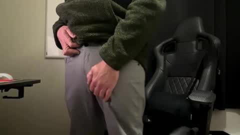 tonytonytony3001 online show from December 10, 4:02 am