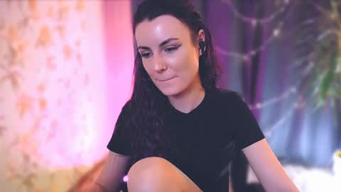 Snapshot of too_beautiful chatting on January 13, 2:18 am Elizabeth online show from January 13, 2:18 am