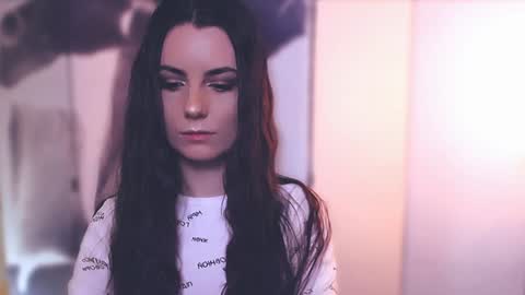 Snapshot of too_beautiful chatting on January 18, 7:15 pm Elizabeth online show from January 18, 7:15 pm