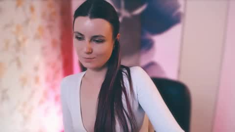 Snapshot of too_beautiful chatting on March 4, 4:20 pm Elizabeth online show from March 4, 4:20 pm