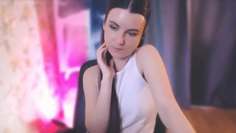 Snapshot of too_beautiful chatting on March 12, 1:51 pm Elizabeth online show from March 12, 1:51 pm