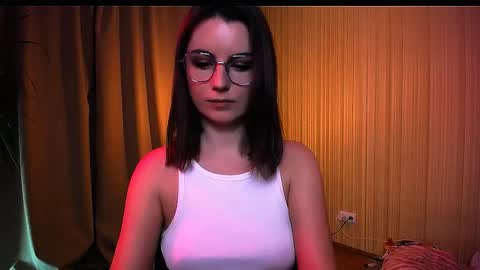 Snapshot of too_beautiful chatting on November 26, 12:17 pm Elizabeth online show from November 26, 12:17 pm