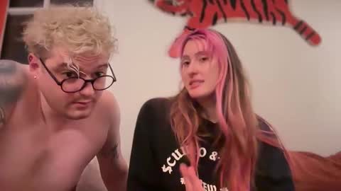 Snapshot of toobna2 chatting on March 9, 7:01 am toobna2 online show from March 9, 7:01 am