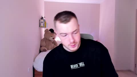 Snapshot of toohornyserj chatting on January 9, 10:52 pm toohornyserj online show from January 9, 10:52 pm