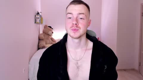 Snapshot of toohornyserj chatting on January 26, 12:48 am toohornyserj online show from January 26, 12:48 am