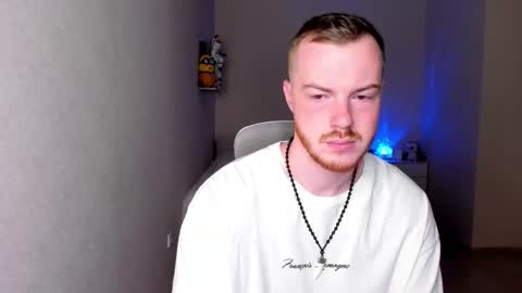 Snapshot of toohornyserj chatting on September 14, 10:31 pm toohornyserj online show from September 14, 10:31 pm