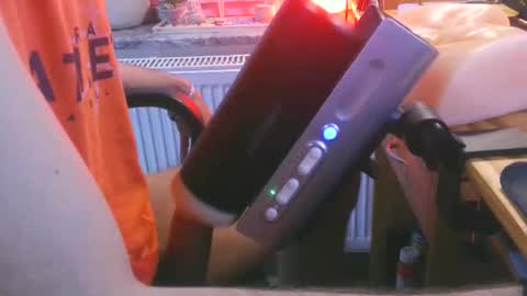 toohugeandstonedxoxo online show from September 14, 8:08 pm