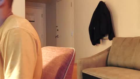 toomuchsmoke online show from December 6, 12:12 am