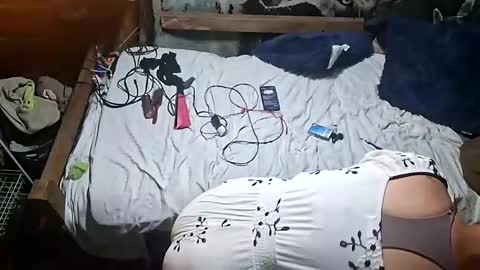 tootall1991420 online show from April 25, 12:19 pm