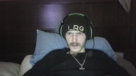 Snapshot of tootall803 chatting on January 18, 8:10 am TooTall803 online show from January 18, 8:10 am