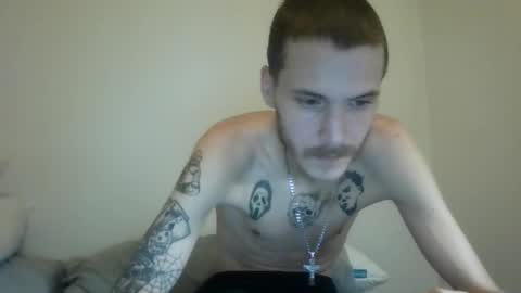 Snapshot of tootall803 chatting on October 13, 4:18 pm TooTall803 online show from October 13, 4:18 pm