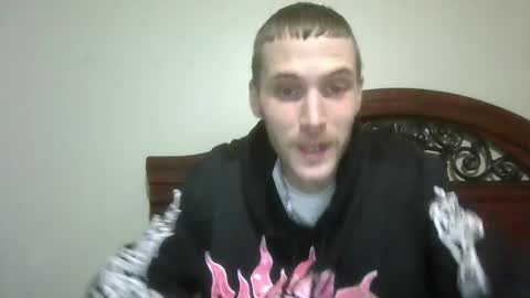 Snapshot of tootall803 chatting on February 3, 11:21 pm TooTall803 online show from February 3, 11:21 pm