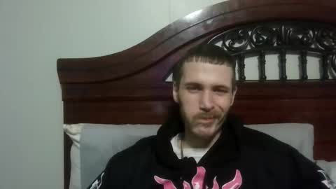 Snapshot of tootall803 chatting on February 7, 12:47 am TooTall803 online show from February 7, 12:47 am