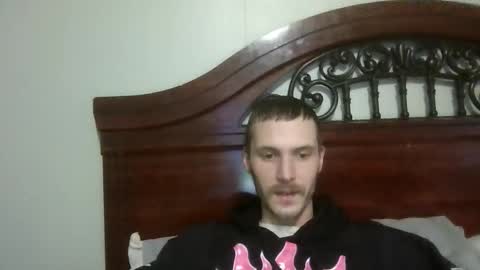 Snapshot of tootall803 chatting on February 7, 10:57 pm TooTall803 online show from February 7, 10:57 pm