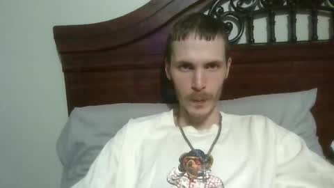 Snapshot of tootall803 chatting on February 13, 4:52 am TooTall803 online show from February 13, 4:52 am