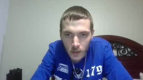 Snapshot of tootall803 chatting on February 15, 1:13 am TooTall803 online show from February 15, 1:13 am